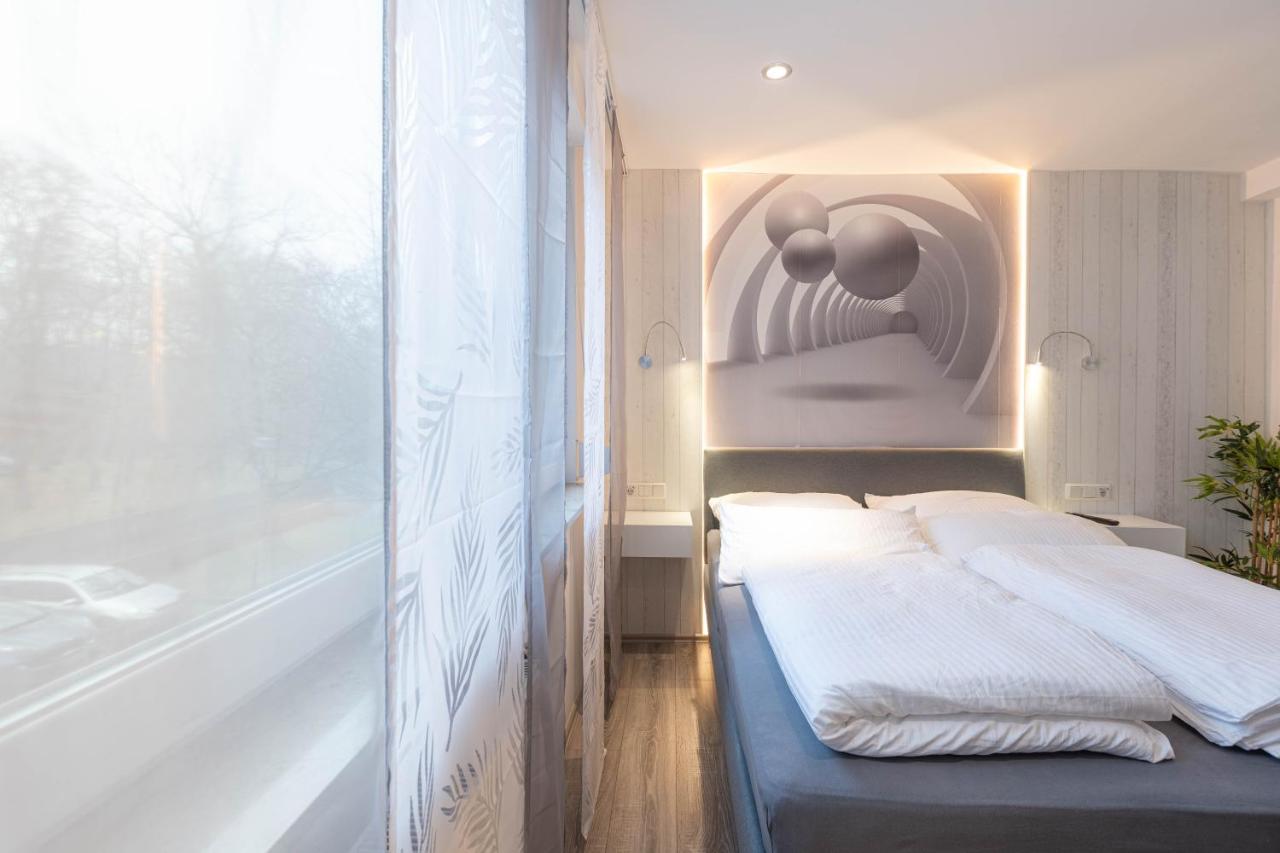 Messe-Hotelzimmer-Einzimmerappartement Leverkusen Buitenkant foto