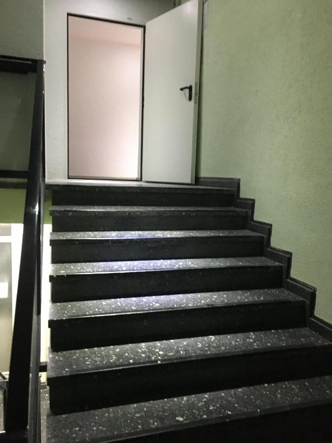 Messe-Hotelzimmer-Einzimmerappartement Leverkusen Buitenkant foto